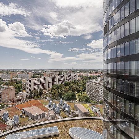 Rentplanet - Apartament Sky Tower Wrocław Eksteriør billede
