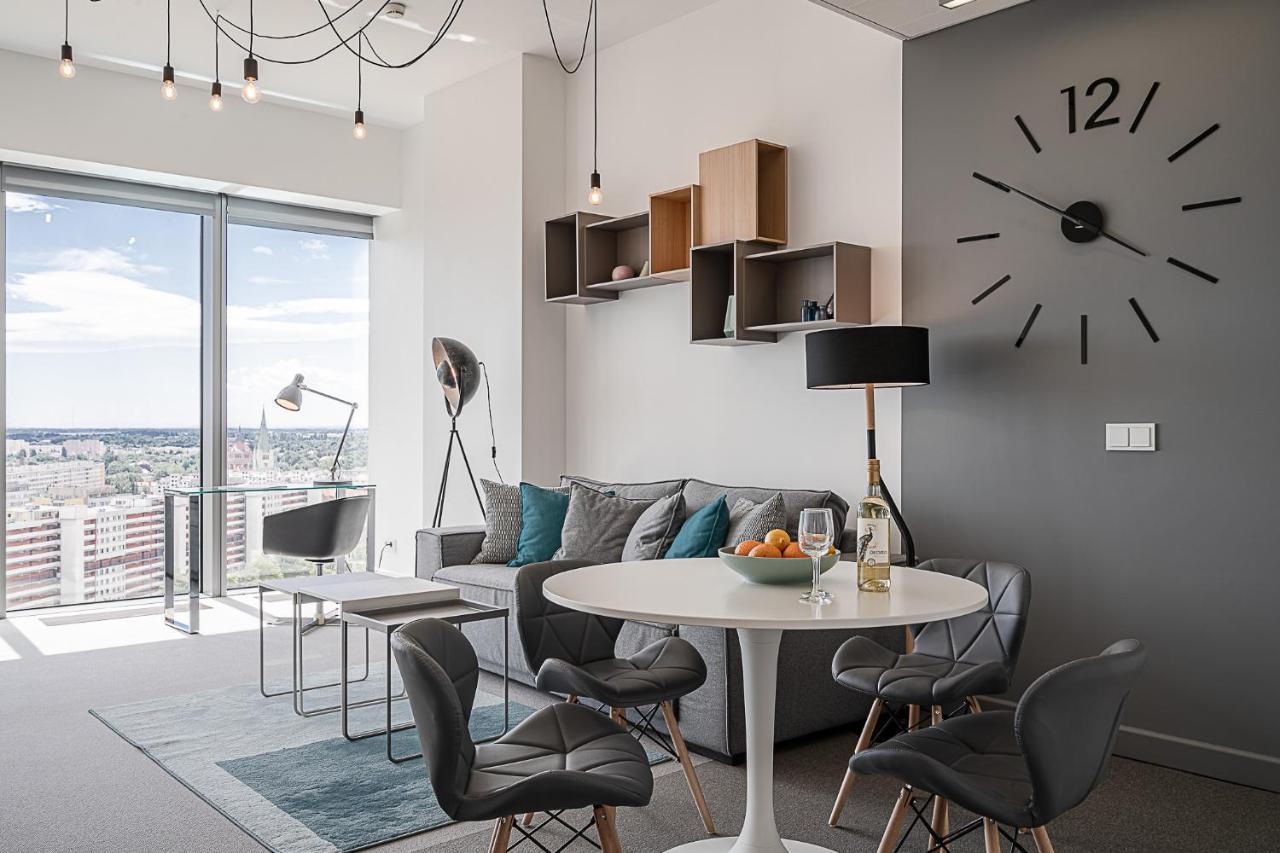Rentplanet - Apartament Sky Tower Wrocław Eksteriør billede
