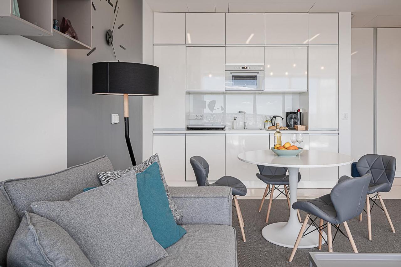 Rentplanet - Apartament Sky Tower Wrocław Eksteriør billede