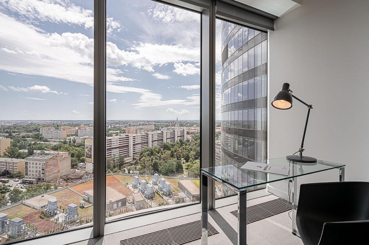 Rentplanet - Apartament Sky Tower Wrocław Eksteriør billede
